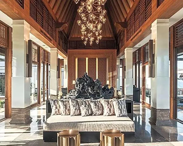 Dusit Thani Himalayan 5* カトマンズ