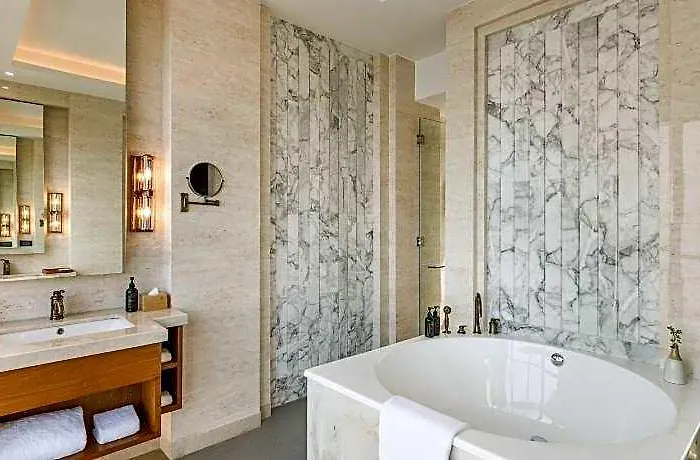 Dusit Thani Himalayan ホテル 5*